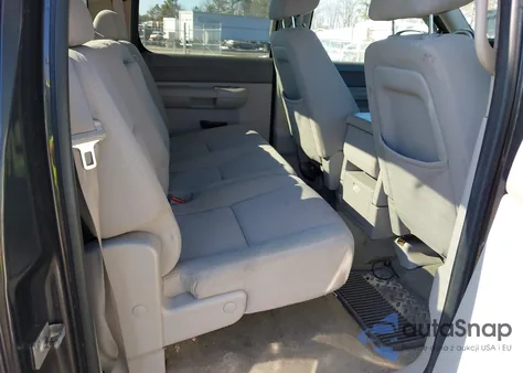 2010 GMC Sierra 1500 Sle z USA, uszkodzony, nr VIN 3GTRKVE30AG261580